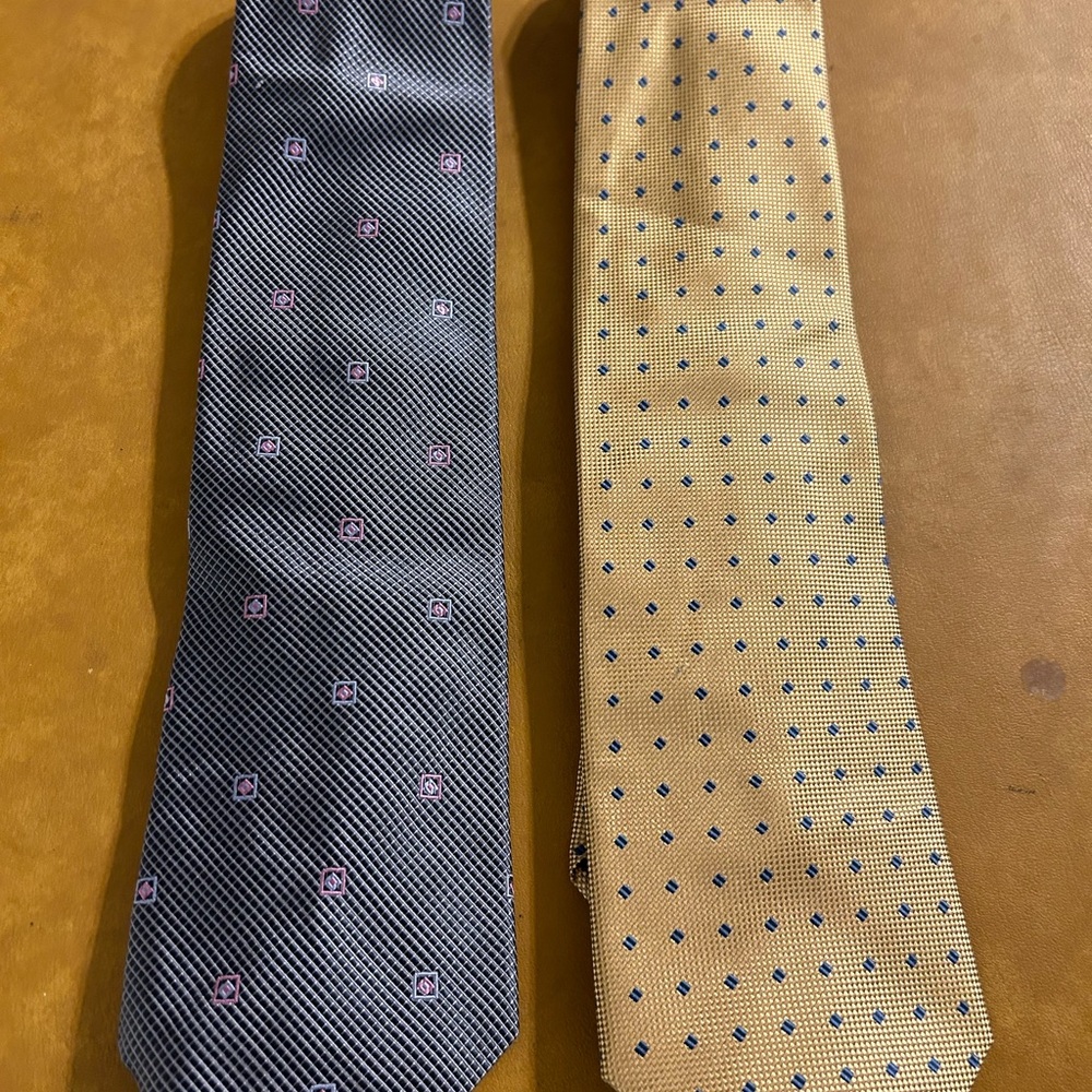Elegant Gray and Gold Patterned Ties